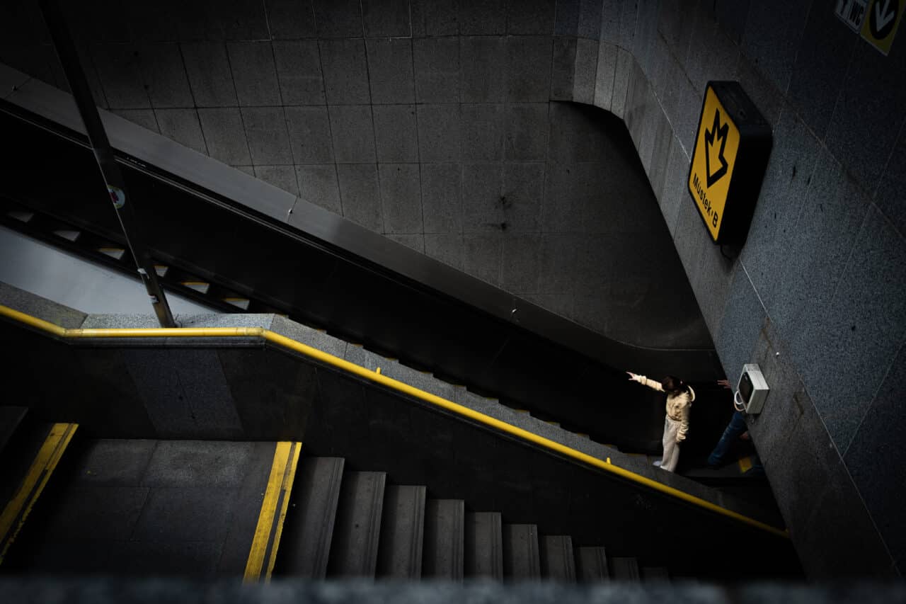 Capturing Minimalistic Architecture Photos