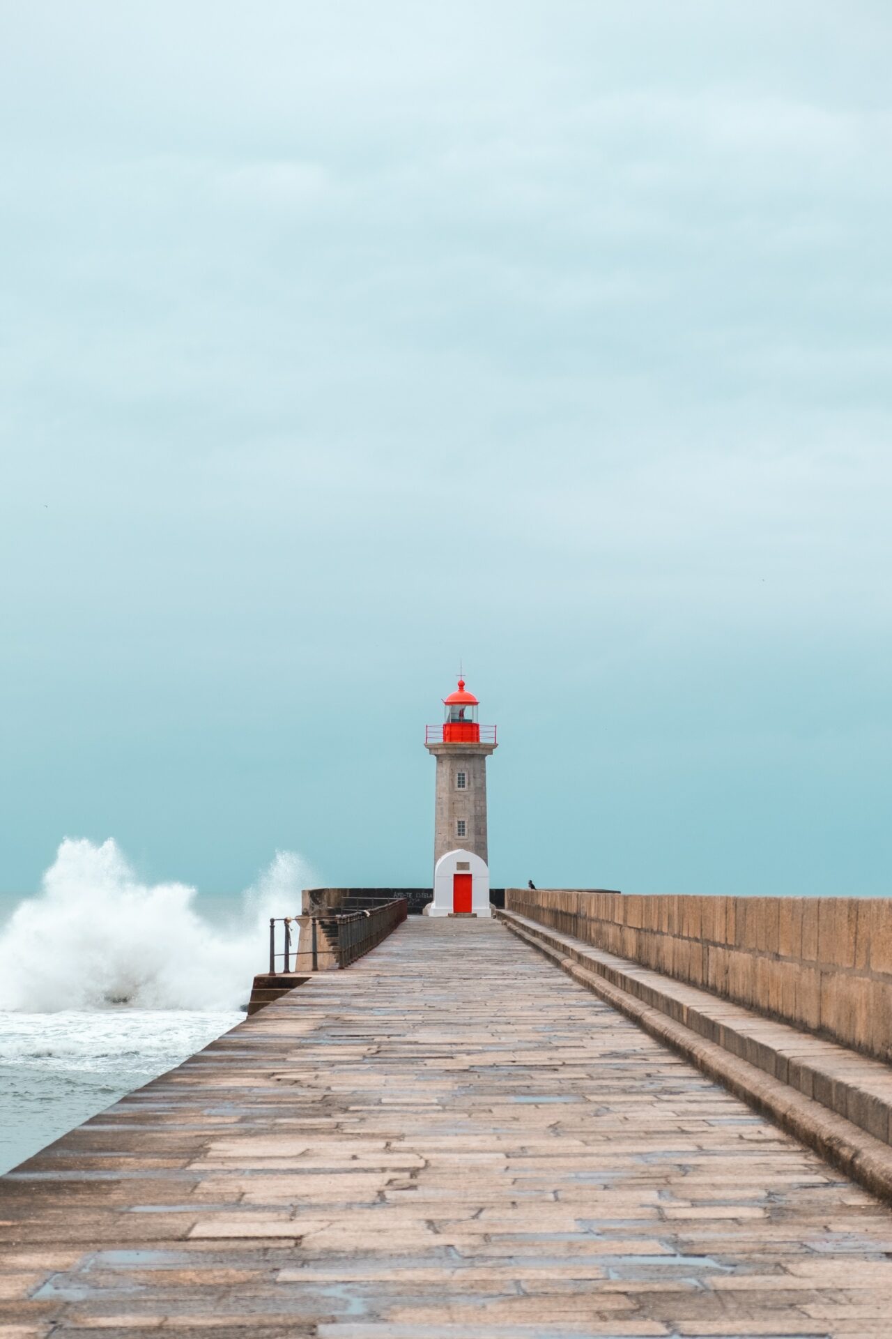 Capturing Minimalistic Architecture Photos, Farolim do Molhe Norte do Douro