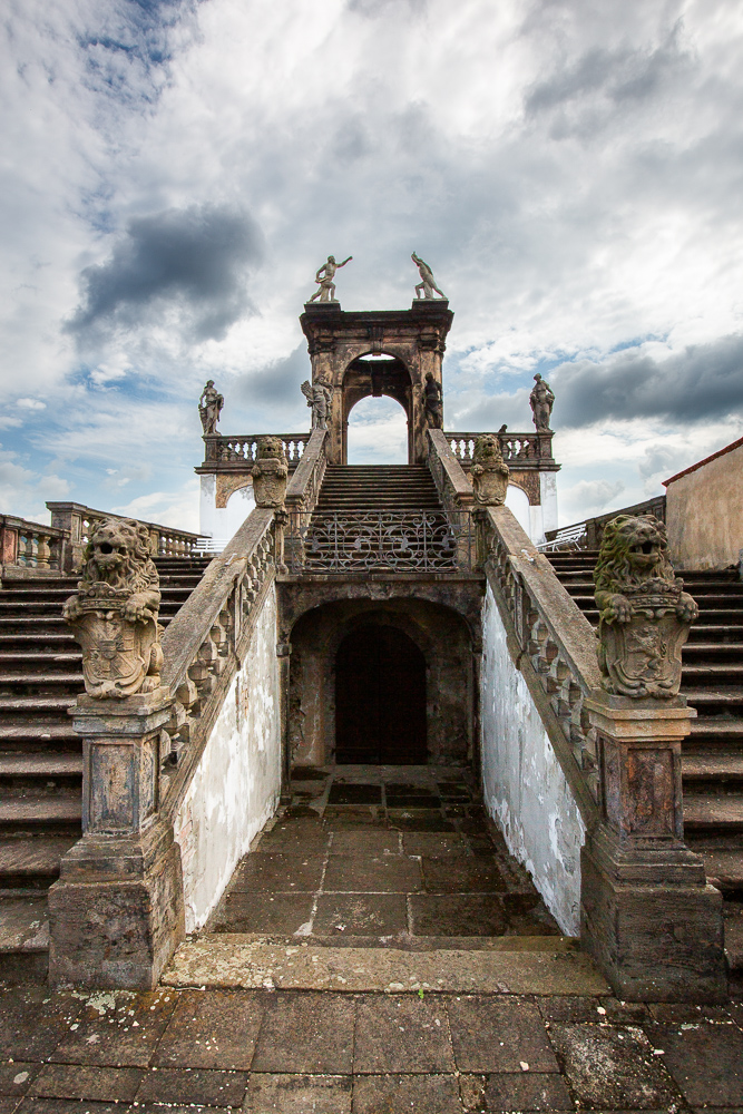 Avoid Blowouts in Photos: underexposed image brightened