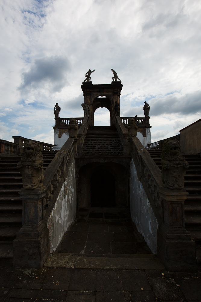 Avoid Blowouts in Photos: underexposed image